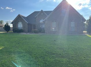 290 Willow Springs Dr, Medina, TN 38355
