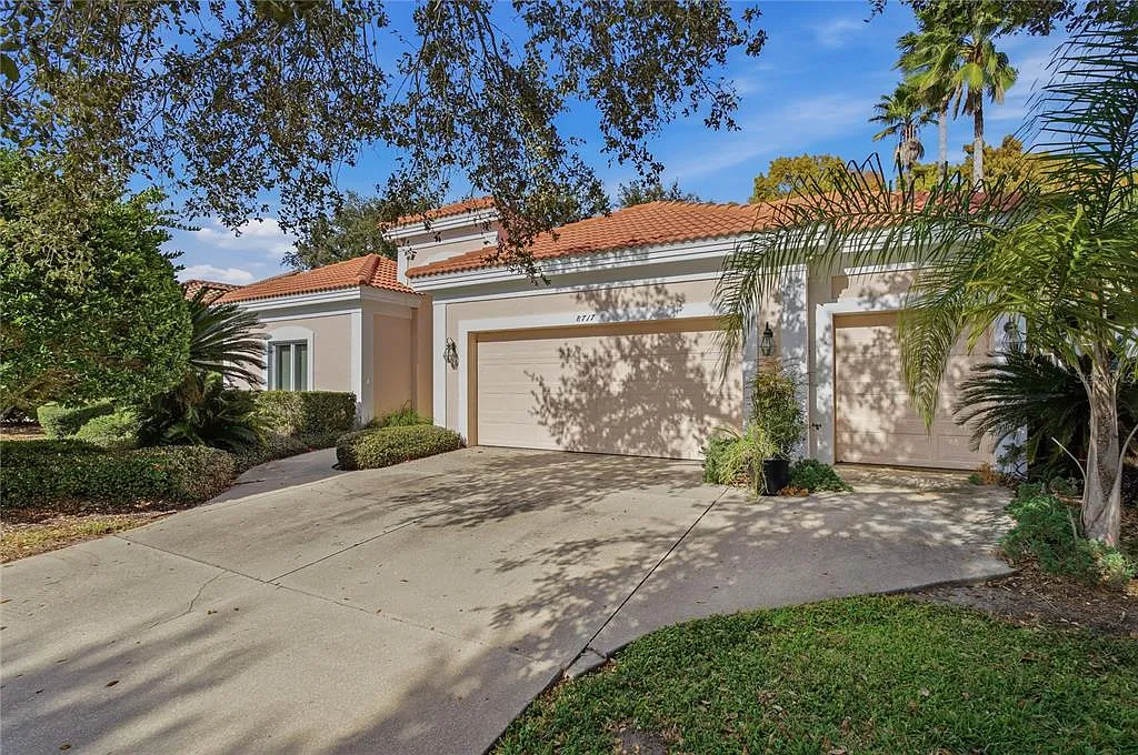 3 bed, 3.0 bath, 2089 sqft, $3,495 — Photo 1