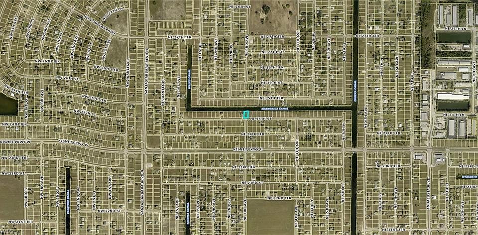 2nd image of 229 NE 25th St