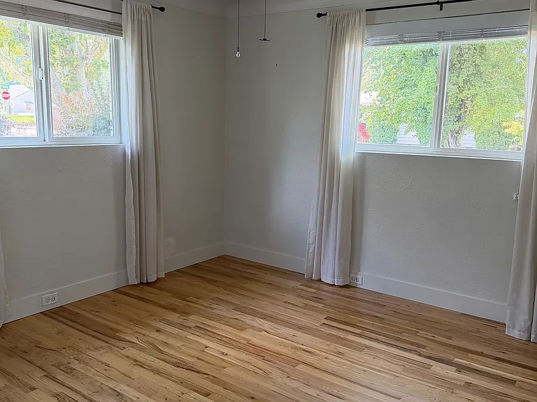 614 N Archer St — Photo 15