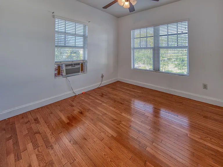 205 N Federal Hwy #C — Photo 6