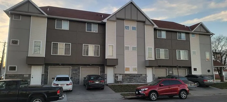 4 bed, 1712 sqft, $1,995 — Photo 1