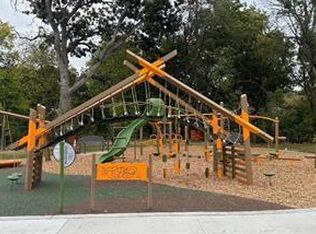 2180 Eustis St, Saint Paul, MN 55113