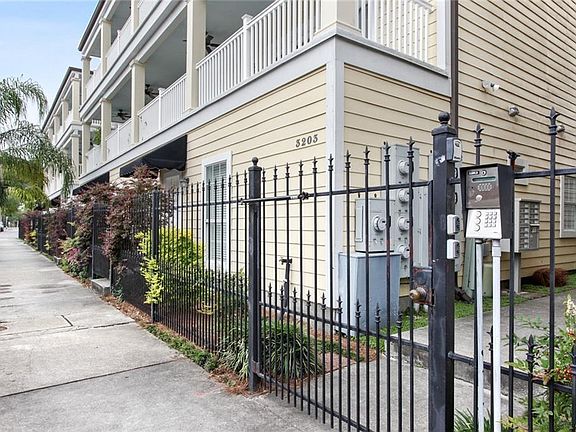 2nd image of 3203 Carondelet St Unit 104