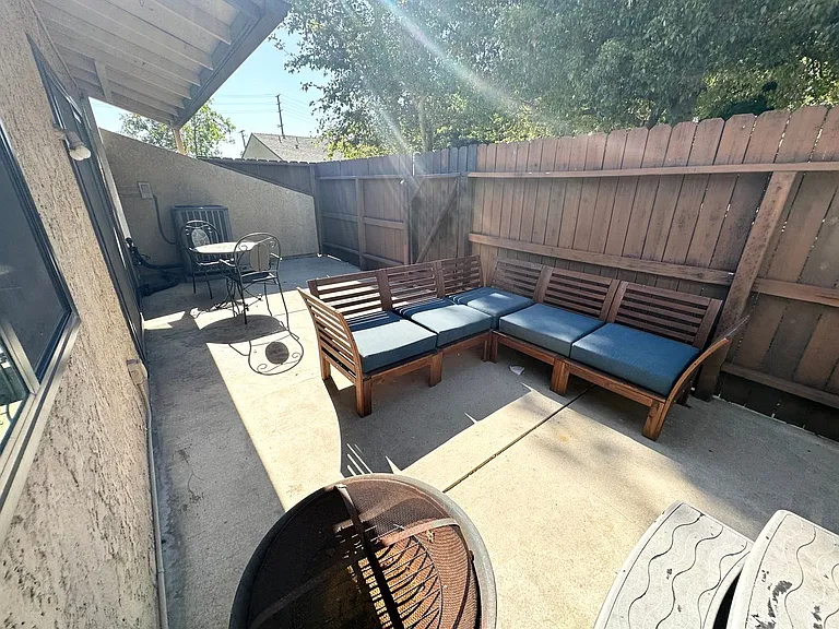 386 N Ironpike Cir — Photo 20