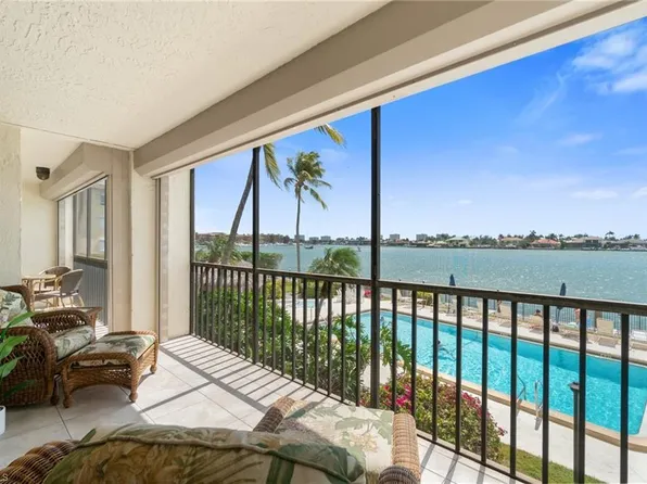 838 W Elkcam CIR #208, MARCO ISLAND, FL 34145