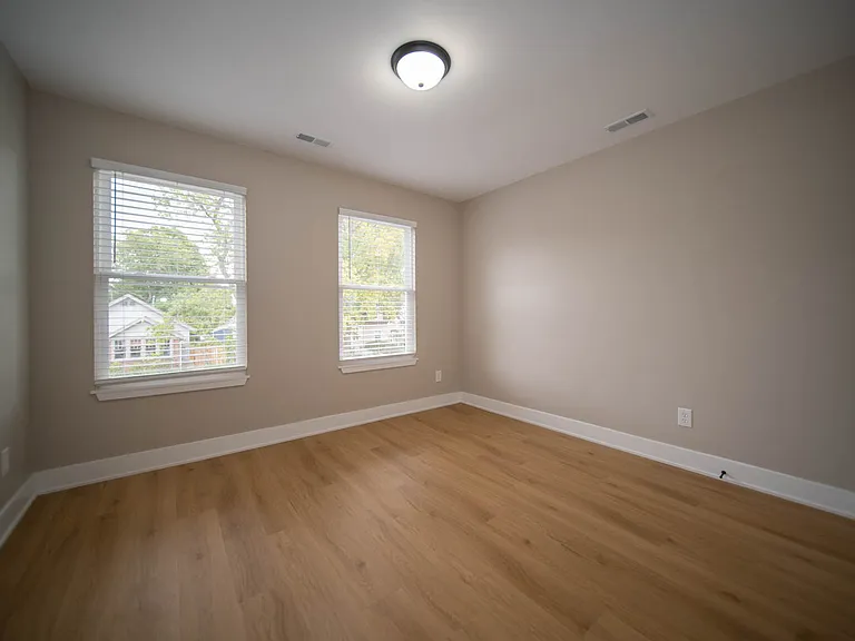 4816 Norwaldo Ave — Photo 18