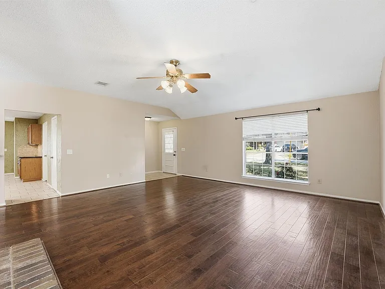 17219 Kettle Creek Dr — Photo 7