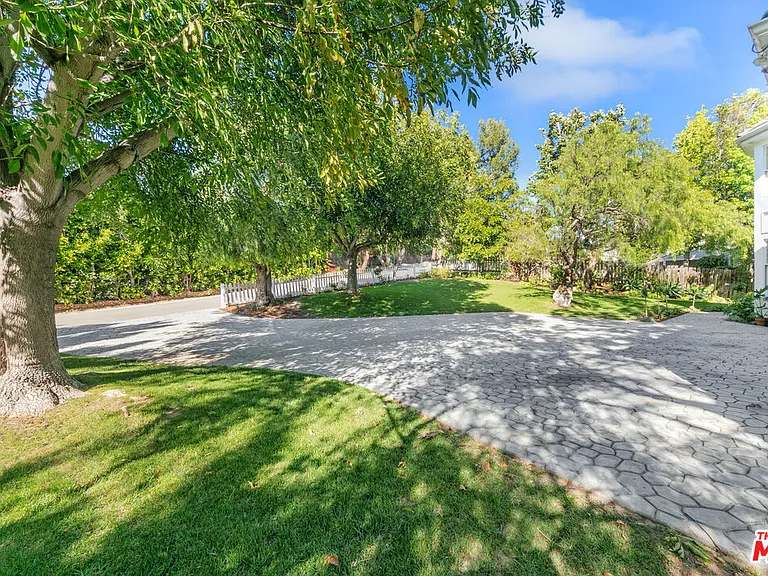 5958 Busch Dr — Photo 18