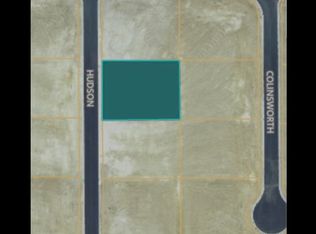 302 Hudson Dr, Jackson Center, OH 45334