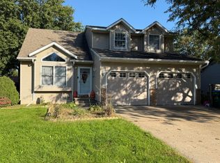 711 Marsha Ln, Rock Falls, IL 61071