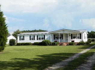 531 Dewey Dr, Lumberton, NC 28358