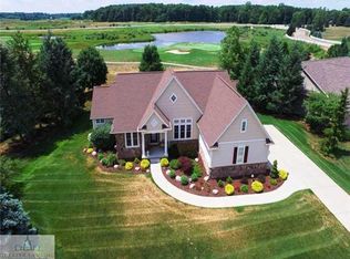 15222 Classic Dr, Bath, MI 48808