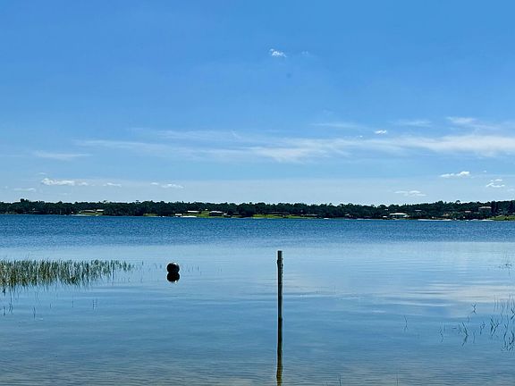 3rd image of 636 N Crooked Lake Dr