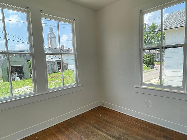 824 Costello Ln — Photo 7