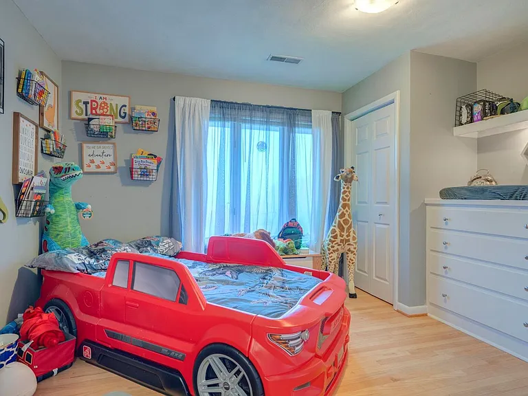 202 Fincastle Dr — Photo 17