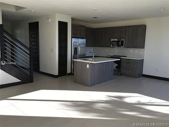 3/2.5 Rental Towhouse in Satori/Miami Lakes