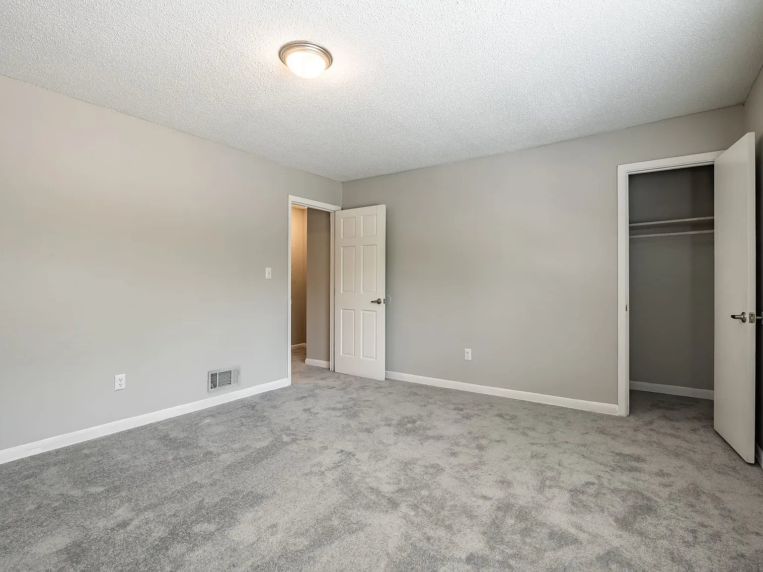 Cedarview Townhomes — Photo 3