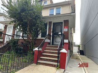 242 E 52nd St, Brooklyn, NY 11203