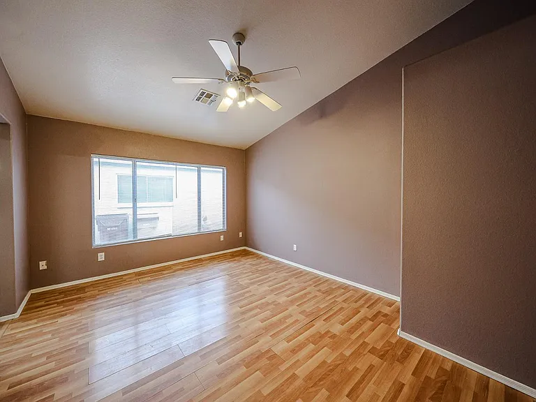 10935 W Ruth Ave — Photo 10