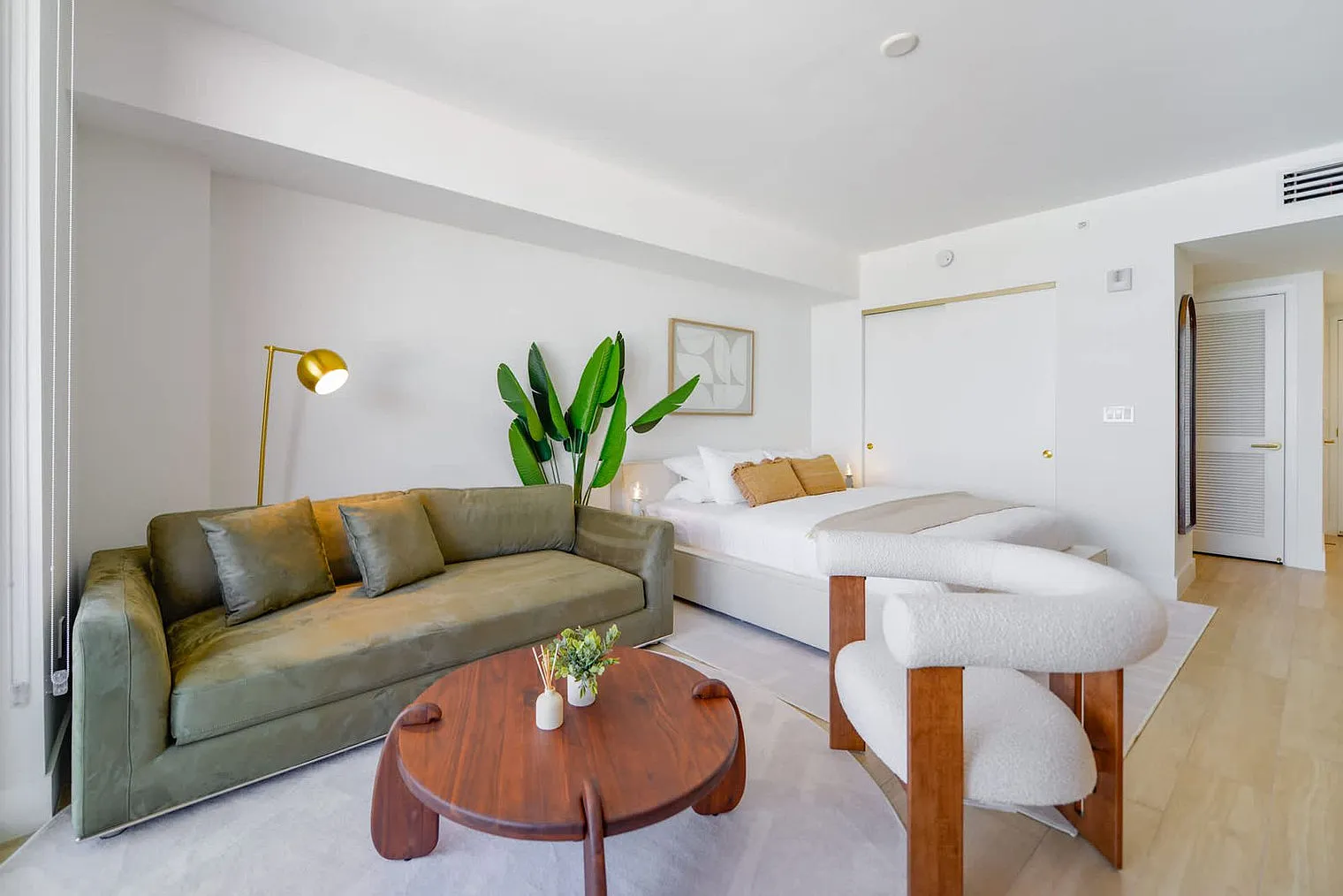 Studio, 1.0 bath, 559 sqft, $2,883 — Photo 3
