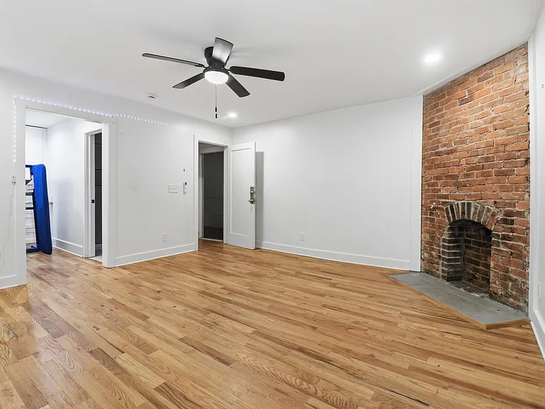 186 Hurt St NE #D1 — Photo 19