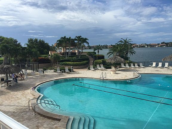 4 swimming pools 