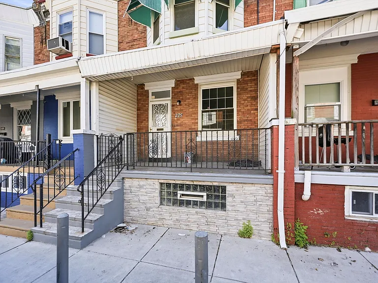 235 N Creighton St — Photo 16