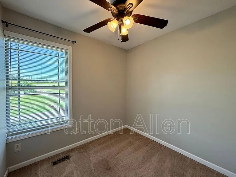 15 Lees Creek Rd #J — Photo 22