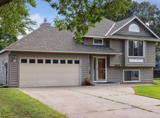 10445 Crane St NW, Coon Rapids, MN 55433