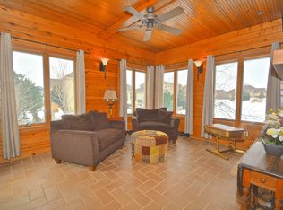 9539 Sandhill Rd, Middleton, WI 53562