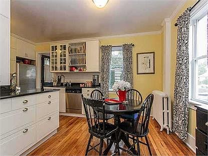 4th image of 13 Duncan Ave