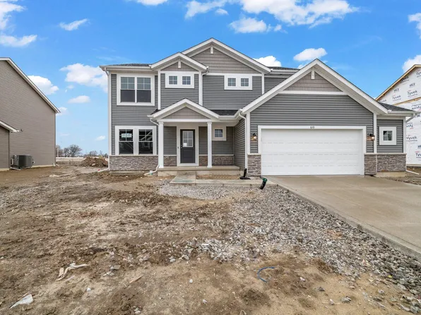 610 E 131st Pl, Crown Point, IN 46307