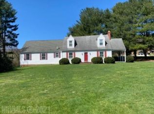 105 Orchard Dr, Narrows, VA 24124
