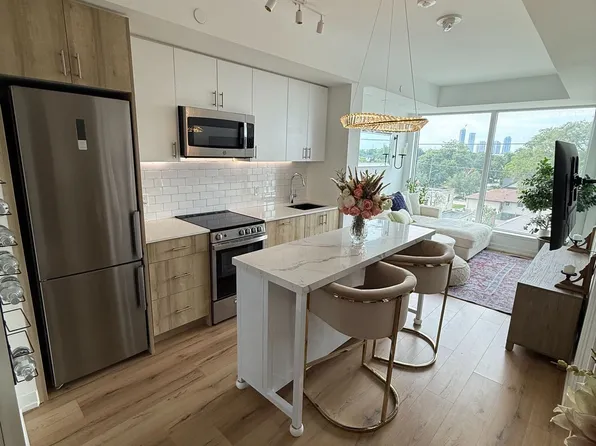1195 The Queensway, Toronto, ON