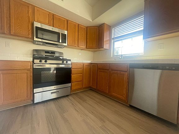 4th image of 520 Arrowhead Trl Unit 223