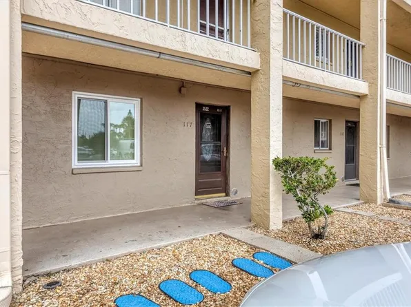 3532 Lake Bayshore Dr #K117, Bradenton, FL 34205
