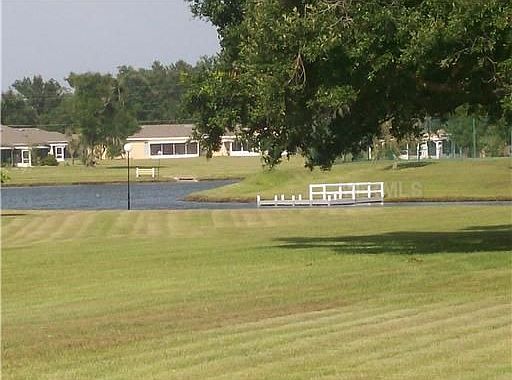 5th image of 925 Club Cir