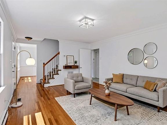 4th image of 892 Don Rett Cir