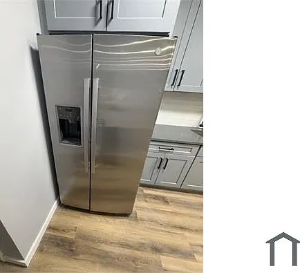 1044 Manor Ave #1 — Photo 6