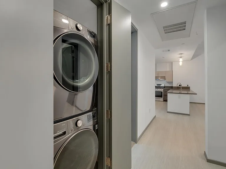 1063 S Wooster St #201 — Photo 8