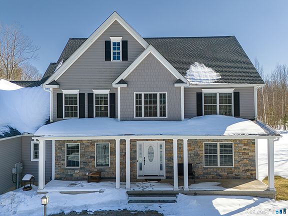 2nd image of 74 Wapping Wood Road