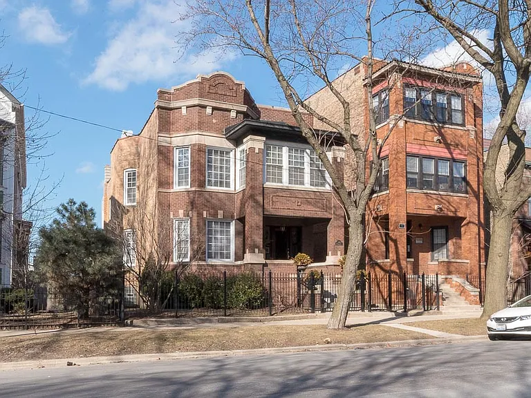 1440 W Addison St #3 — Photo 1
