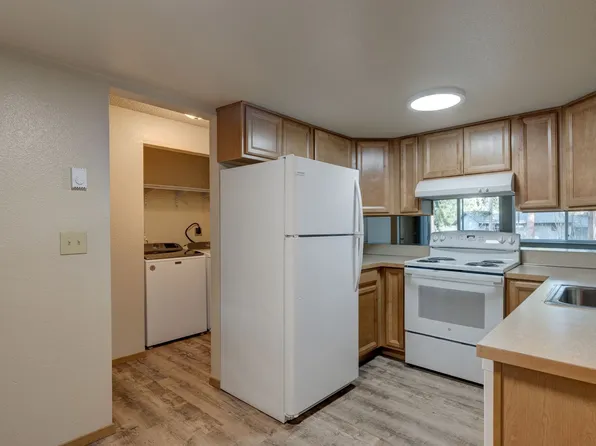 M0750-997 SW Harrier Circle, 997 SW Harrier Cir APT 6, Oak Harbor, WA 98277