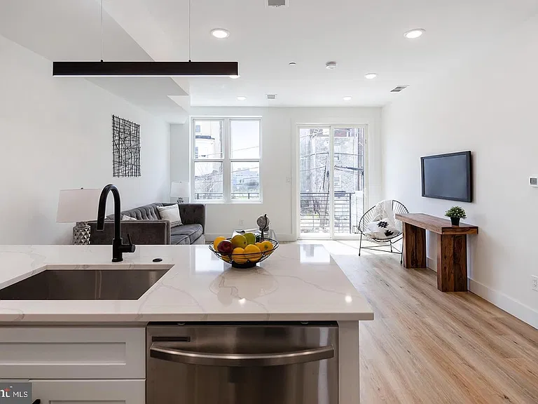 3108 Clifford St #A — Photo 3