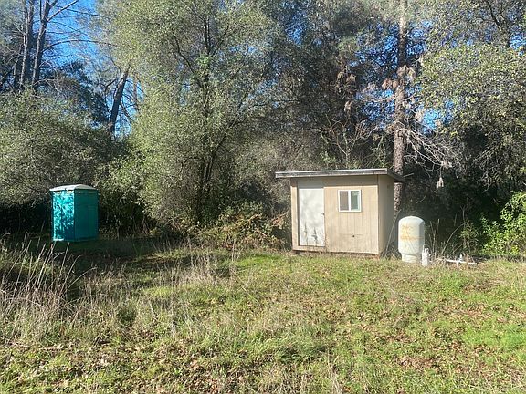 2nd image of 16194 Vierra Road