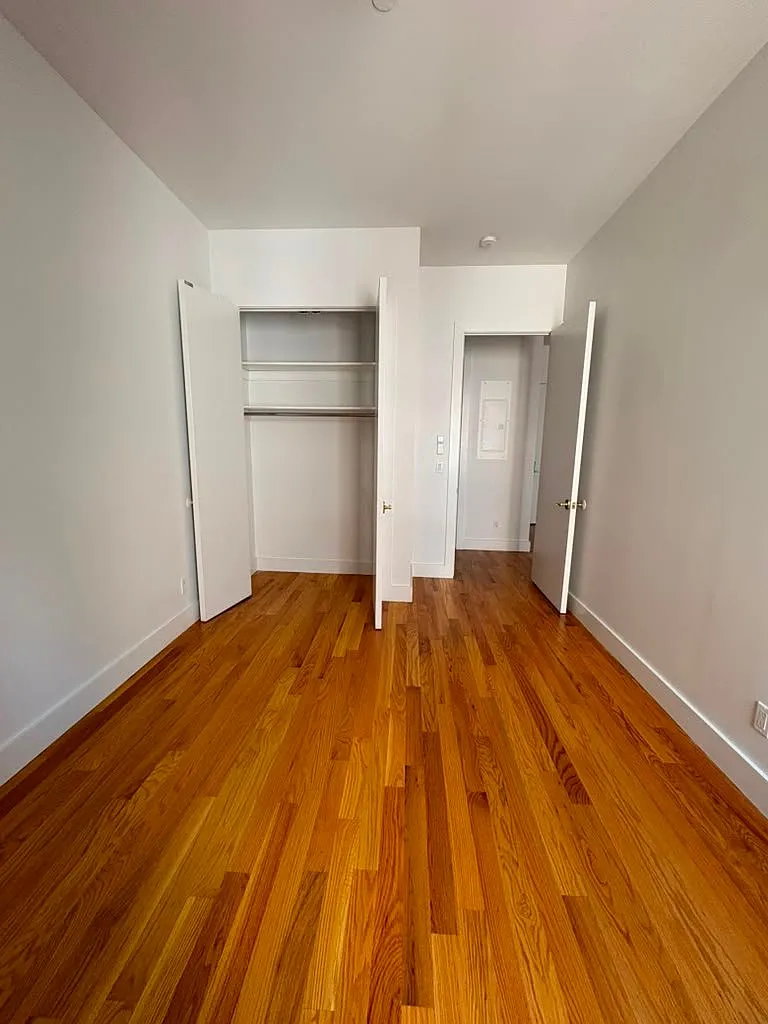 1 bed, 1.0 bath, $2,400 — Photo 4