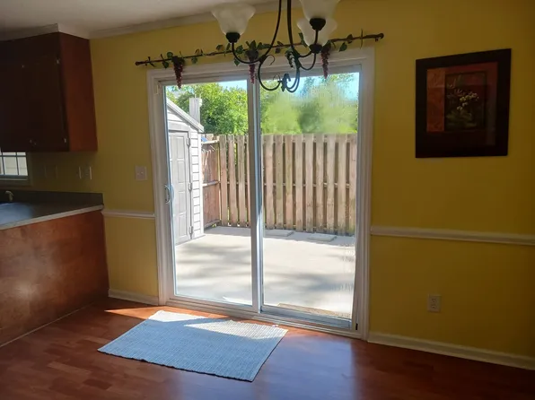 1225 Cross Creek Cir APT G5, Greenville, NC 27834