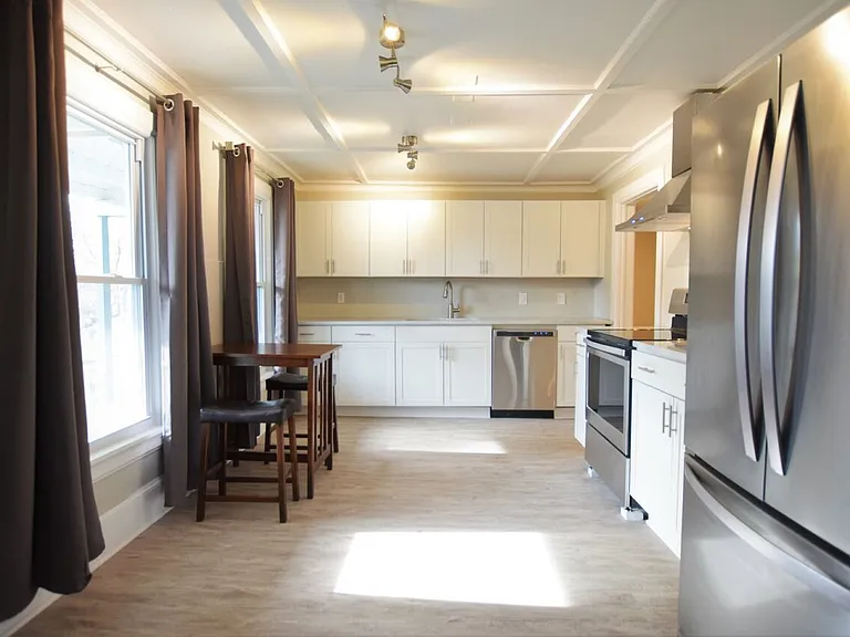 1002 N Aurora St — Photo 84
