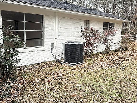 4th image of 2176 Cal Steens Rd